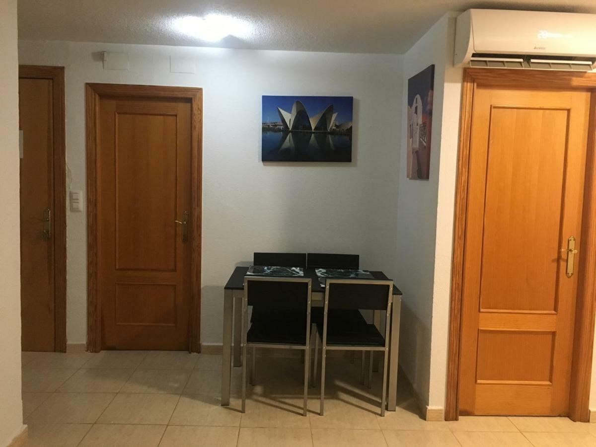 Apartamento Ciudad De Las Ciencias 2 Valencia Eksteriør billede